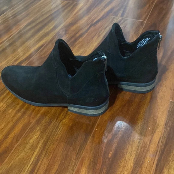 Born Womens Arula  Black Leather Comfort Back Zip Ankle Booties Size 7/38M NWOB - Picture 5 of 10
